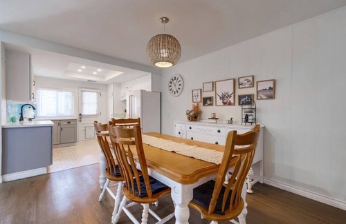 Cypress House | Cypress-Charming 3-bedroom home with AC, WiFi & Pool, close to Disney & Beaches