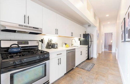 Central Park North Apartment | Cypress Court III by Rove Travel | 1BR Harlem Apt