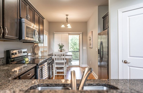 Southern Pines House | Cypress Creek golf retreat. Pool and minutes from downtown!