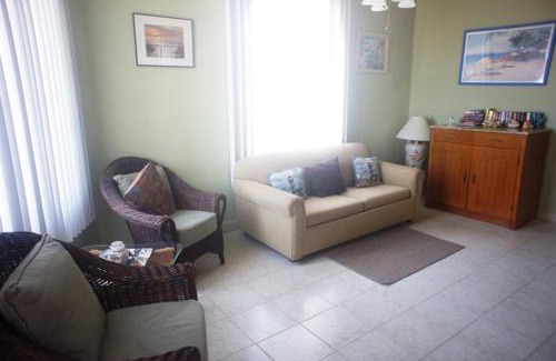 Centro House | Cypress House