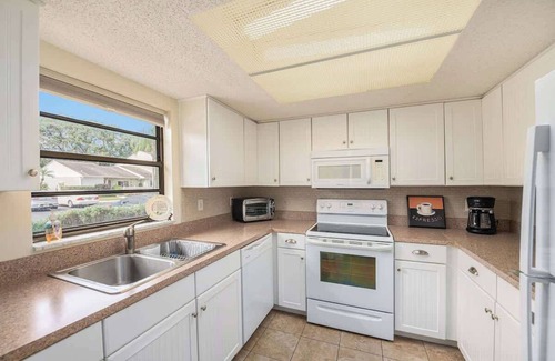 East Lake Woodlands House | Cypress Place | Your Serene Retreat near Tampa!