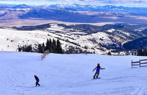 Canyon Creek Ski Chalet | CZ1 Ranch- Rocky Mountain Luxury Cabin near Helena