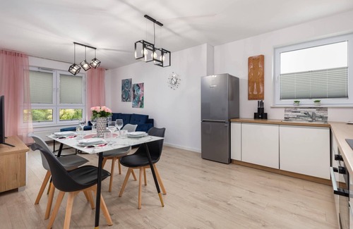 Kolobrzeg Apartment | Cztery Pory Roku A32 | Family Suite | Balcony