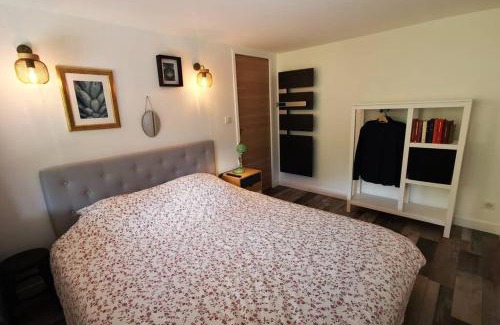 Saint Augustin Apartment | Dépendance Cosy dans Maison Bordelaise à 200m du tram et du CHU
