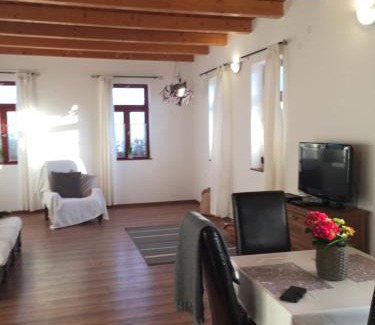 Cserepfalu House | Dósa tanya, Vendégház