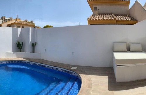 Playa Paraiso House | Dúplex mediterráneo con piscina y cenador