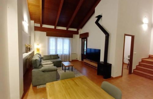 Sojuela Apartment | Dúplex rodeado de naturaleza, bodegas e historia