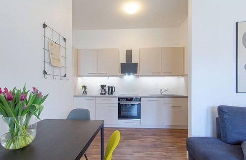 Warnemuende Apartment | Dünenrose - hidden Alter Strom, 2-4 pers, modern, disabled facilities.