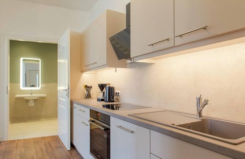 Warnemuende Apartment | Dünenrose - hidden Alter Strom, 2-4 pers, modern, disabled facilities.