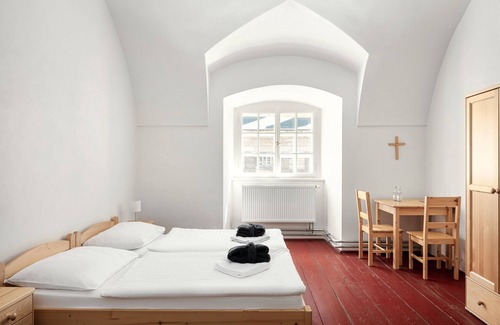 Broumov Hotel | Dům hostů