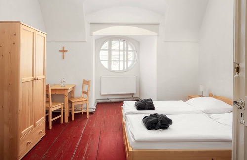 Broumov Hotel | Dům hostů