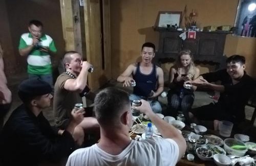 Quan Ba House | Dồn Dao Homestay