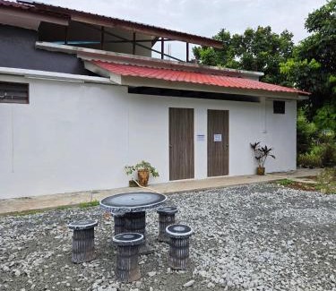 Kampung Hutan Palas Hotel | D'Aleena Homes Kodiang - Guesthouse 2