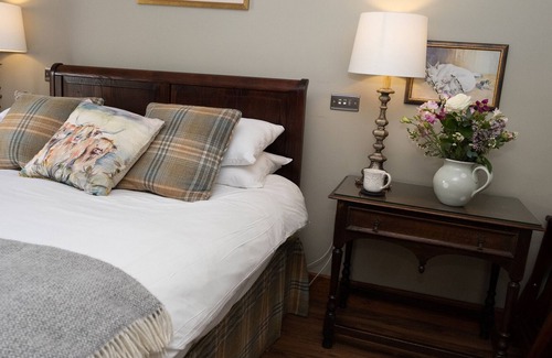 Stockbridge Cottage | D'ARCY SPICE, THE APPLE ROOMS, pet friendly in Stockbridge