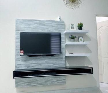 Melor House | D'Banggol Homestay