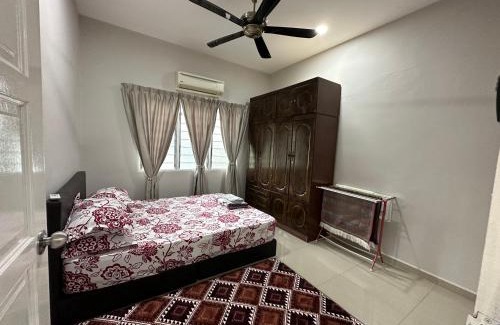 Rembau District House | D'beeba Homestay