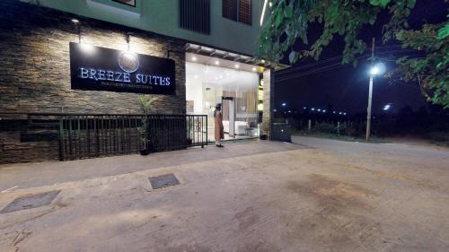 Chikkajala Hotel | D Breeze Suites