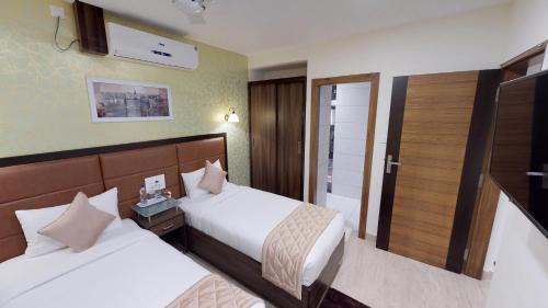 Chikkajala Hotel | D Breeze Suites