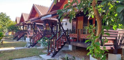 Vang Vieng Bed & Breakfast | D-Chu Vangvieng Villa Garden