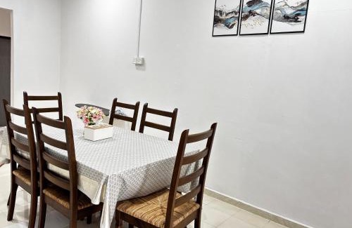 Kampung Pasir Tinggi House | D' Ehsan Homestay & Chalet