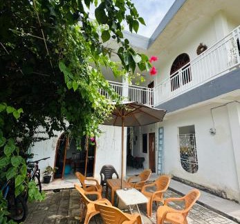 Labuan Bajo House | D'Flora Homestay