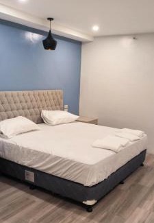Central Visayas Hotel | D'Luxe Suites