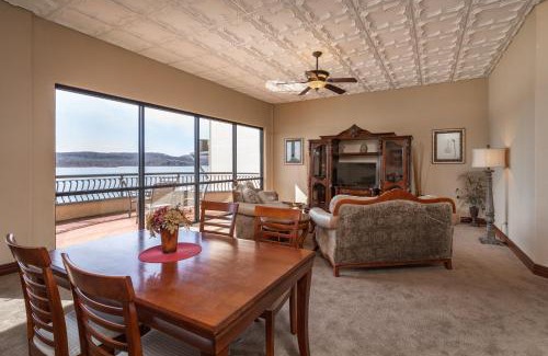 Ridgedale House | D'Monaco Resort Condos on Table Rock Lake