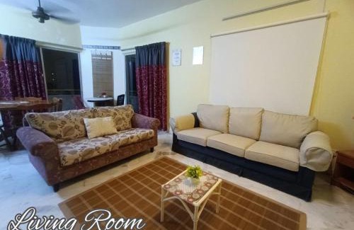 Kampung Teluk Kemang Apartment | D'Myra Homestay