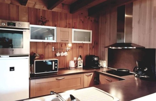 Saint-Gerons House | D & O - Guesthouse "The pinewood"