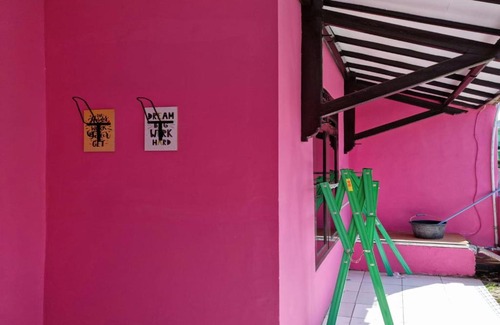 Serang House | D'Pinky House