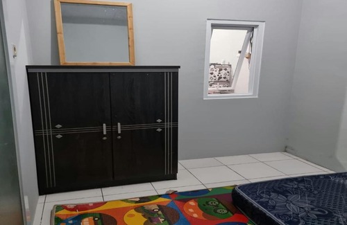 Serang House | D'Pinky House