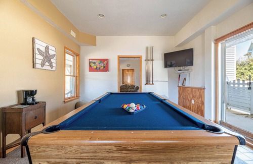 Carolina Dunes House | D0311 The Sailfish. Private Pool, Hot Tub, Sound Views, Pool Table, Pets OK!