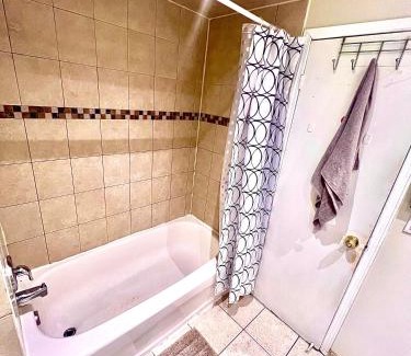 Malton House | D1 Room Near Airport