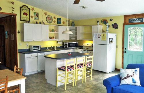 Sea Acres House | D110- The Wright Duck