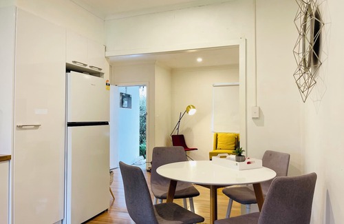 Braybrook House | D125 Dillon Secret Tin