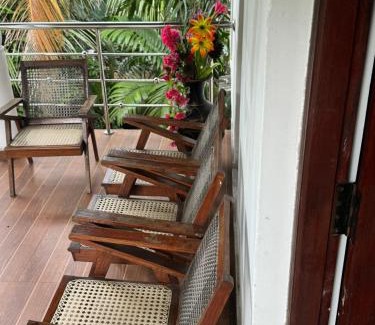 Hali-Ela House | D2 Holiday Inn