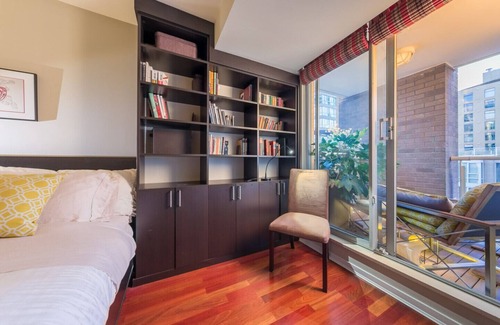 Downtown Vancouver House | D30 - 1 Bedroom on Beach Ave
