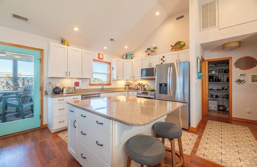 Carolina Dunes House | D3943 The Pup Deck. Oceanside, Pool, Hot Tub, Pets OK, Beach & Sound Access!