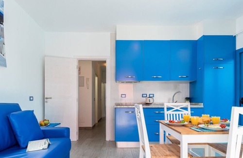 Los Abrigos House | D4 Authentic Guest House Room with kitchenette