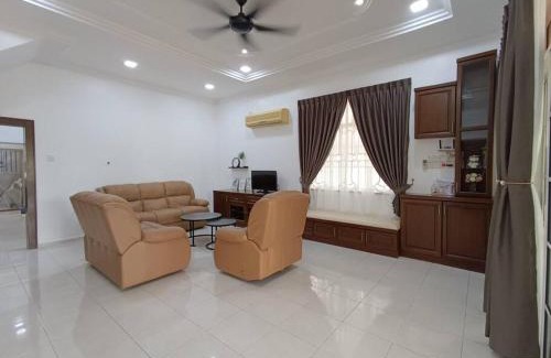 Tangkak Apartment | D96 Homestay Tangkak 钻石民宿