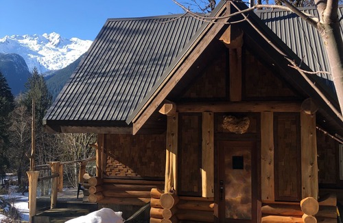 Upper Squamish House | Da cabane , incredible glacier view on private 5 acr.