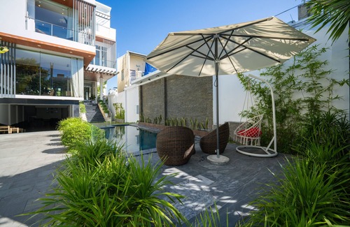 Ngu Hanh Son Villa | Da Na Beach Villa