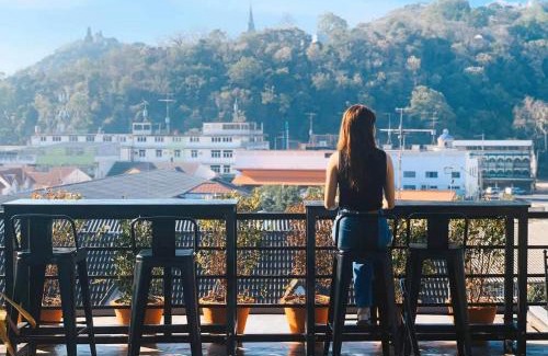 Khlong Kra Saeng Bed & Breakfast | DAAD FAH home and cafe
