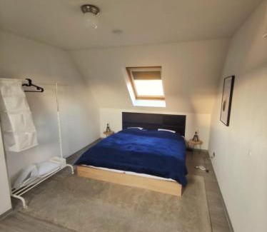 Menden Apartment | Dachgeschosswohnung mit Klimaanlage in bester Lage