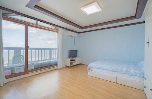 Ansan House | Daebudo Ara Pension