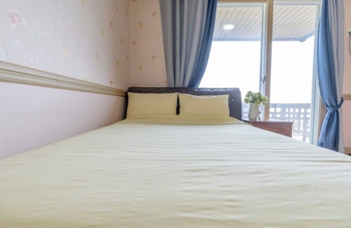 Suwon House | Daebudo Grand Blue Pension