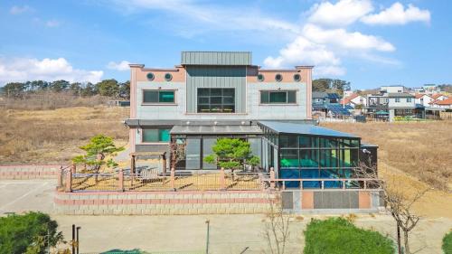 Ansan House | Daebudo Juni Pension