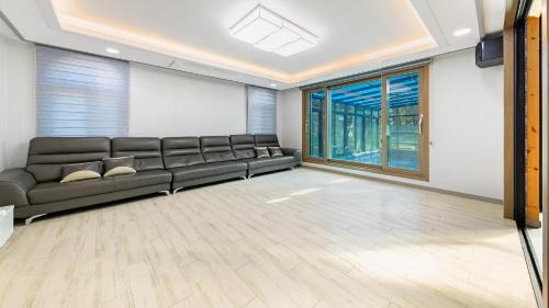 Ansan House | Daebudo Juni Pension