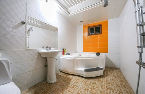Dongchon-dong Hotel | Daegu Dongchon Hill