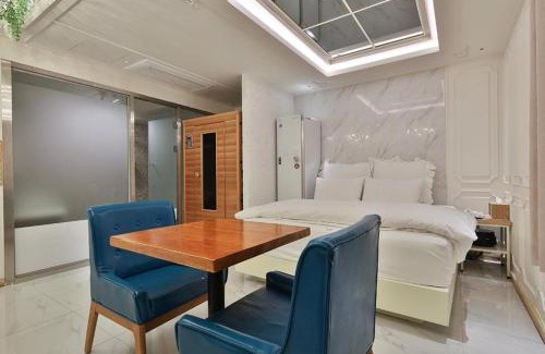 Sincheondong Hotel | Daegu February Hotel DongdaeguStation